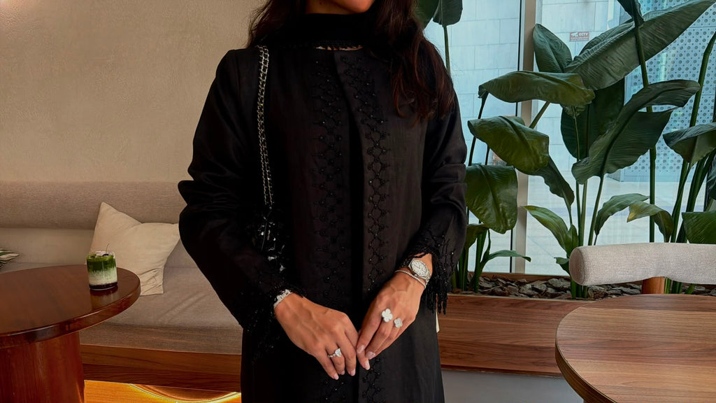 Aura In Black