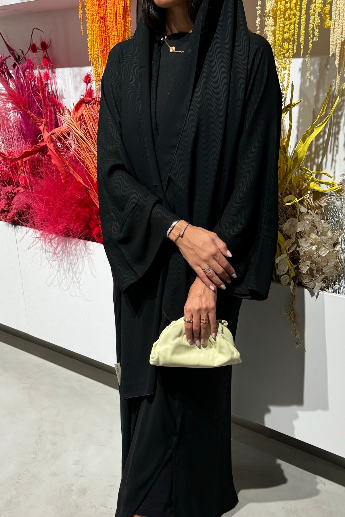 Aura abaya