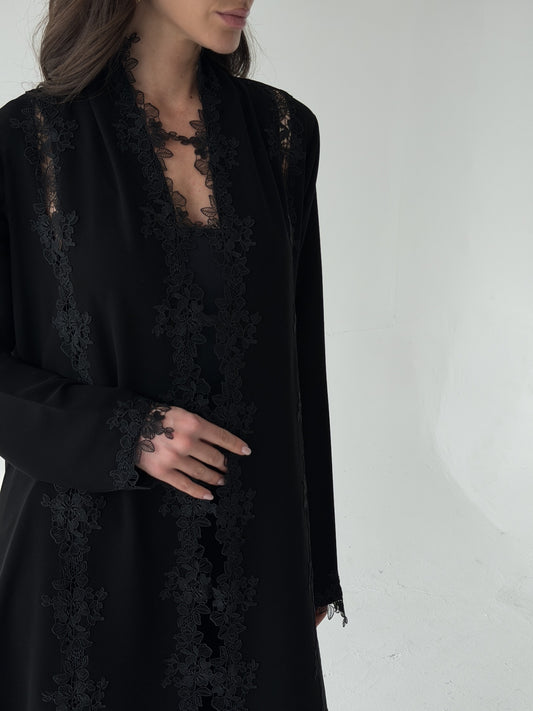 Veloura in Black